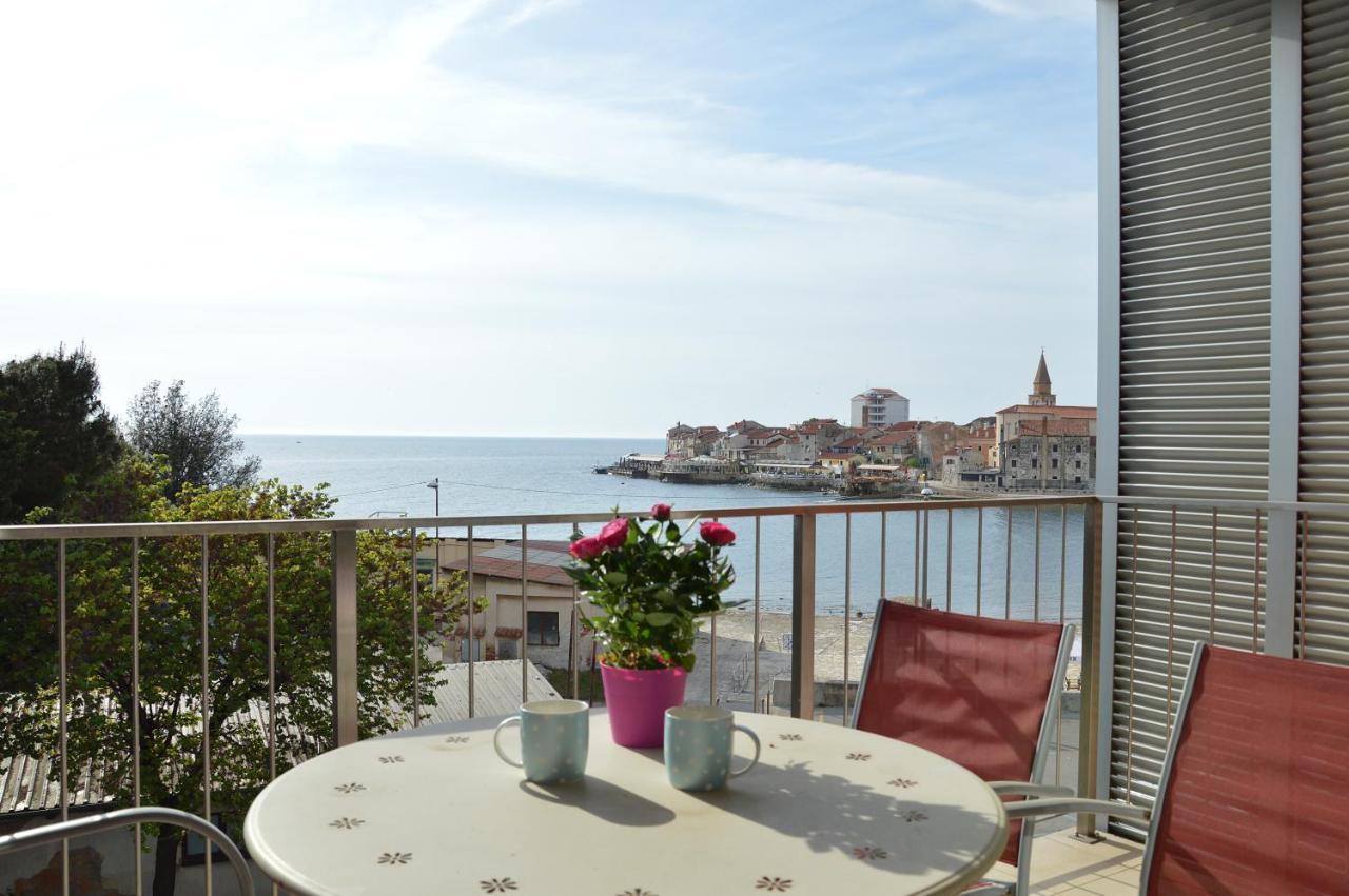 Apartment Silvija Sea View ウマグ エクステリア 写真